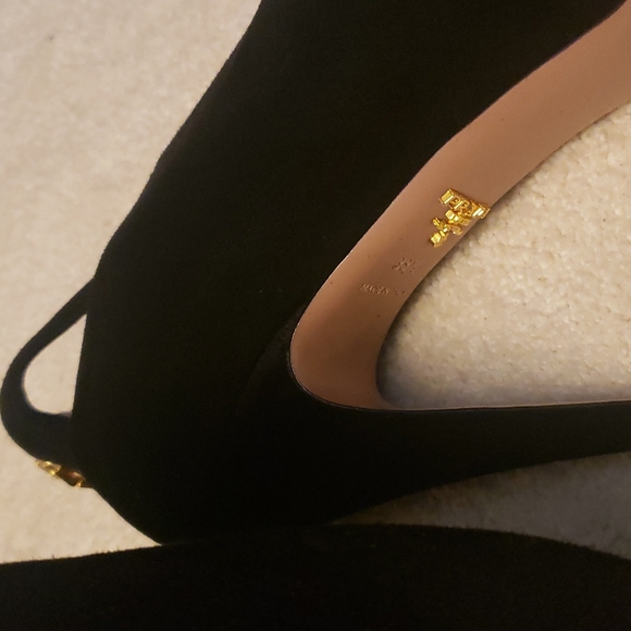 PRADA SIZE 38 1/2 COLOR BLACK SUEDE 100%AUTHENTIC USED ITEM - Picture 8 of 11